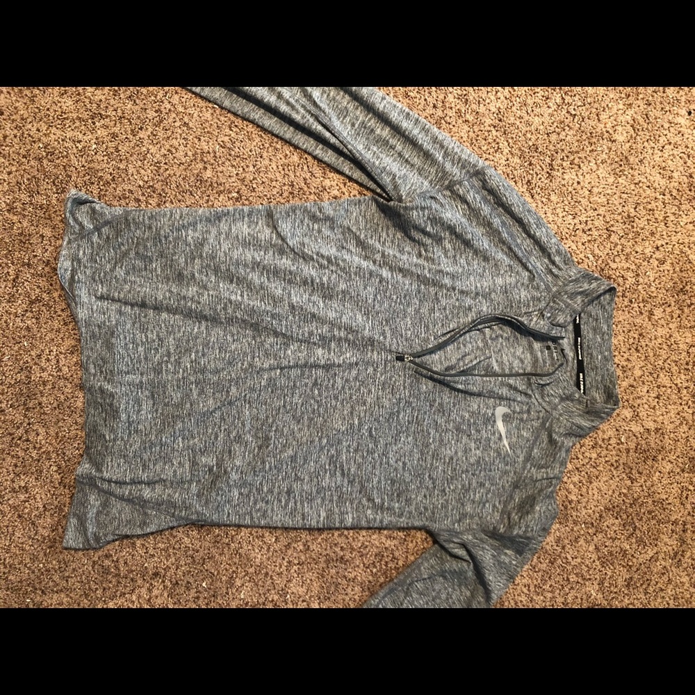 Men’s small dri-fit Nike 1/4 zip